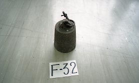 F-032