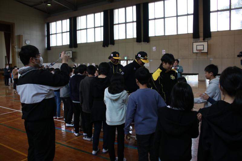 ホークス選手退場
