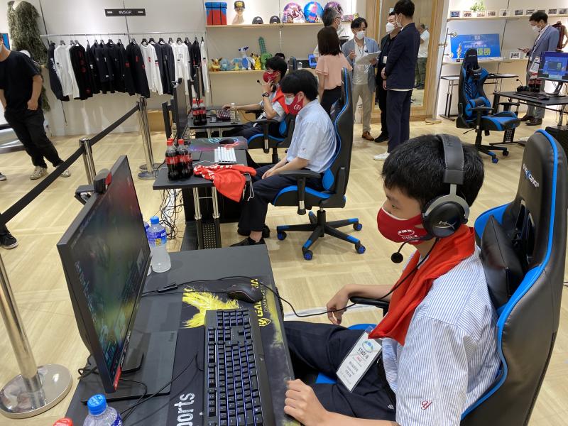 eスポーツ部写真3