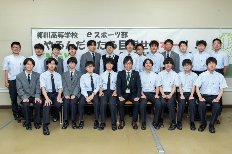 eスポーツ部写真4