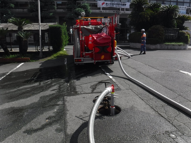 消火栓からの取水・送水