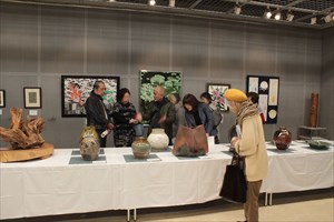 陶磁器の展示の様子写真 陶磁器の展示の様子写真