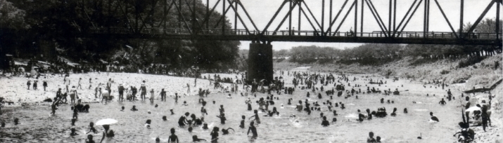 懐かしの船小屋風景 懐かしの船小屋風景